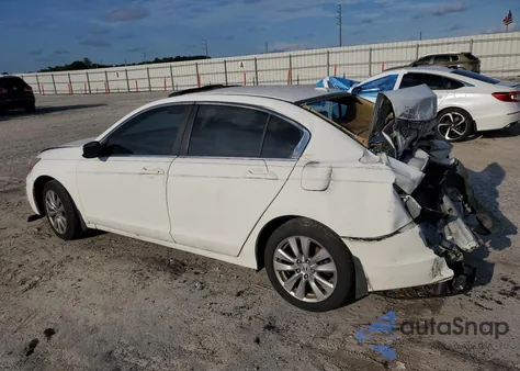 2011 Honda Accord Exl z USA, uszkodzony, nr VIN 1HGCP2F81BA101614